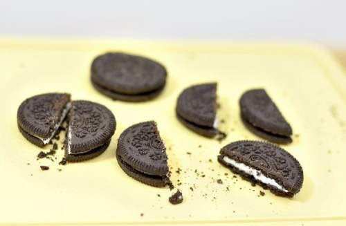 aid701519-v4-900px-Make-Oreo-Cheesecake-Step-29